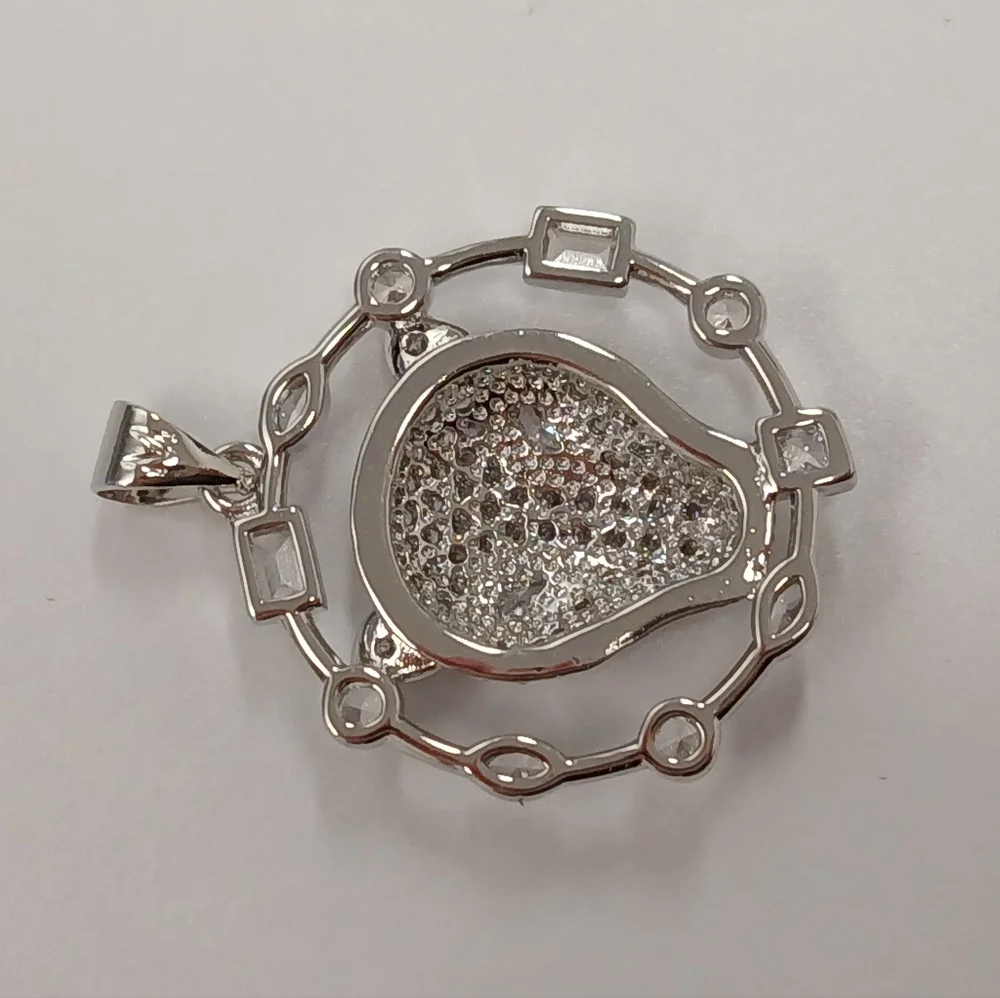 Nwot 18k White Gold Plated Panther Pendant By Pretty Bird Jewelry - Picture 6 of 7